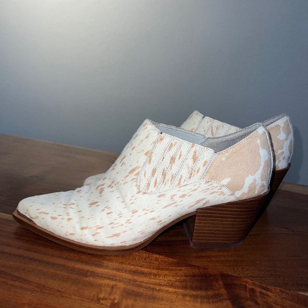 Dolce Vita Calf Hair Booties Women’s Size 9